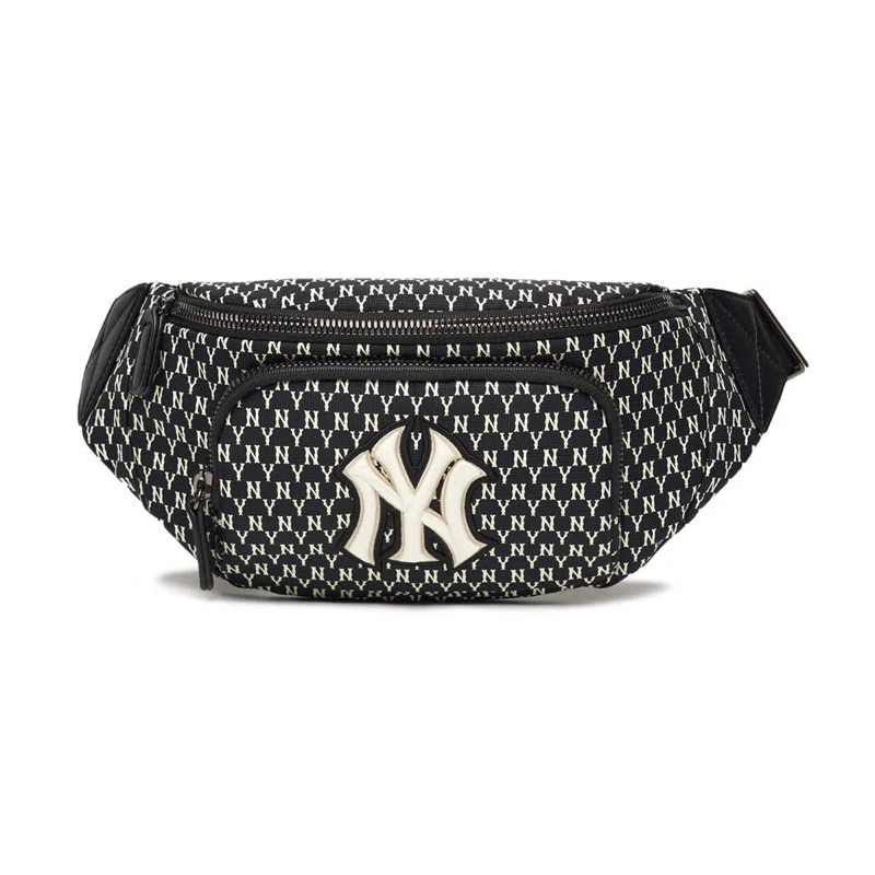 กระเป๋าคาดอก MLB New York Yankees Monogram Unisex Belt Bag (Black) ของแท้ 100 % มือสอง