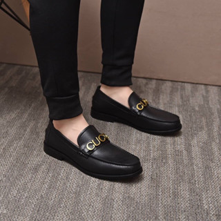 New Arrivals Gucci Loafers  Size 40- - -45 มาพร้อมกล่องอุปกรณ์ตามรูป ถ่ายรูปจากสินค้าจริง