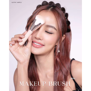 KATHY AMREZ MAKE UP BRUSH แปรงเทพ ปาดกลืน เนียนกริบ