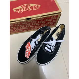 รองเท้าผ้าใบ Vans รองเท้าผ้าใบ Vans