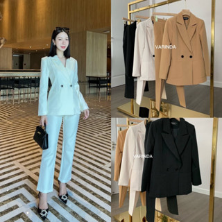 Set 2 ชิ้น เสื้อ blazer +กางเกง ทรงสวยผ้าดีมีซับในแต่งกระดุมสีดำ 2 เม็ด กระเป๋าใช้งานได้จริงนะคะ มาพร้อมกับกางเกงขาวยาว