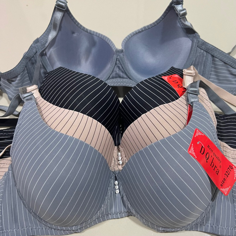 เสื้อชั้นใน เหมาะสำหรับสาว คัพA มีโครงฟองกลางดันทรง ขนาด 32,34,36 มี Stock พร้อมส่ง