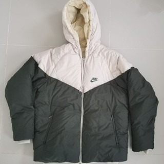 [มือ2] เสื้อ Puffer ขนเป็ด แบรนด์ NIKE ขนาดM สีครีม-เขียว