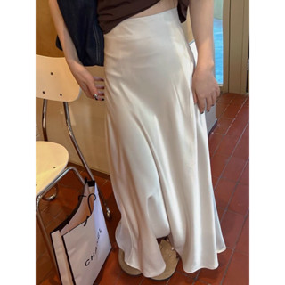 Maynita - (พรีออเดอร์ 10 วัน) Silky skirt กระโปรงผ้าซาติน