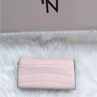 กระเป๋าสตางค์ใบยาว LY N หน้าเจ้าหญิง ใช้งานเเบบกระดุมปิด มี 4 สี