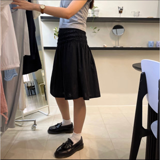 J-jay skirt♟️กระโปรงเอวสม็อค (beamed.bkk)