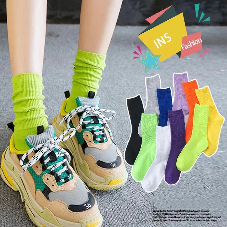 ถุงเท้าข้อยาว แนวสตรีท สีสด นุ่มใส่สบาย ถุงเท้าผ้าฝ้าย 11 colors of color cylinder pure cotton socks sports casual socks