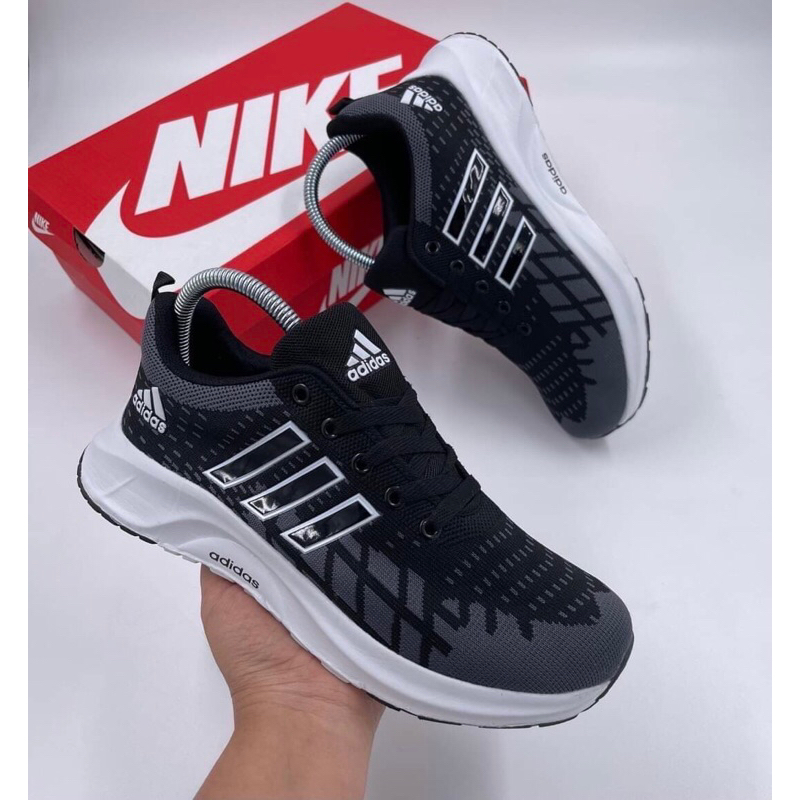 รองเท้าผ้าใบ มี5สี ให้เลือก สำหรับผู้ชาย size 40-45