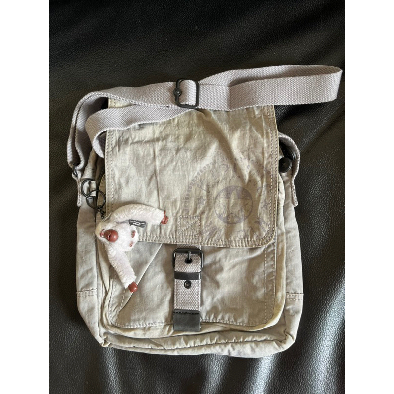 กระเป๋าสะพายข้าง Kiplingแท้💯มือสอง