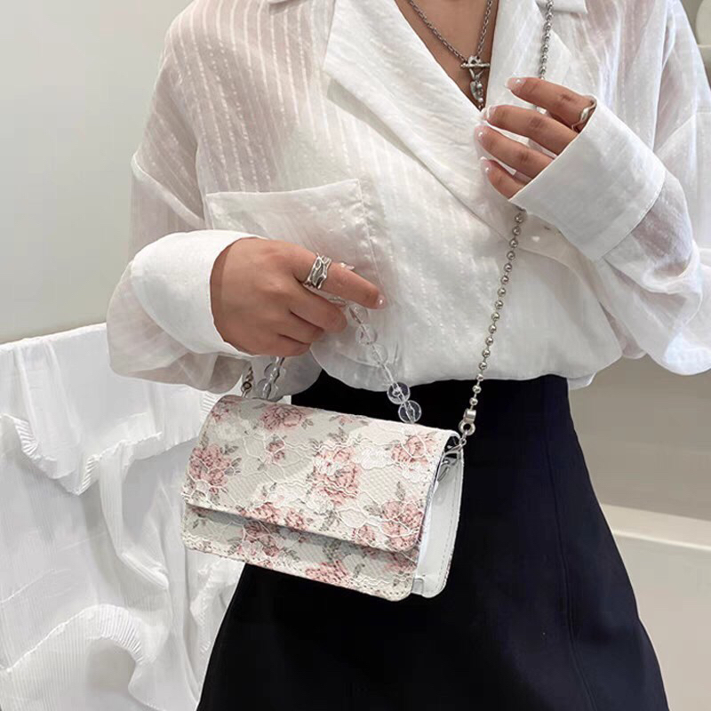 กระเป๋าสะพาย รุ่น Tyche