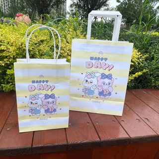 พร้อมส่งในไทย ถุงกระดาษหูหิ้ว การ์ตูน กระต่าย HAPPY DAY มี2แบบ ถุงของขวัญ ใส่ของ บรรจุภัณฑ์ของขวัญ