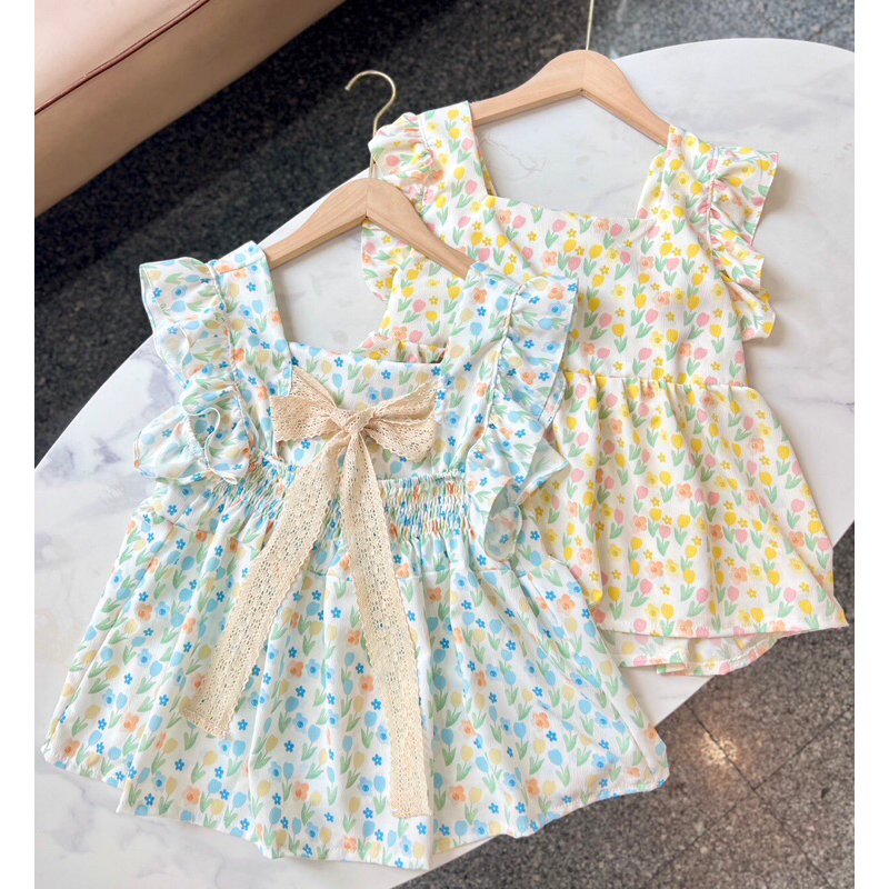 เสื้อแขนระบายผูกโบว์ด้านหลังลายดอกทิวลิป