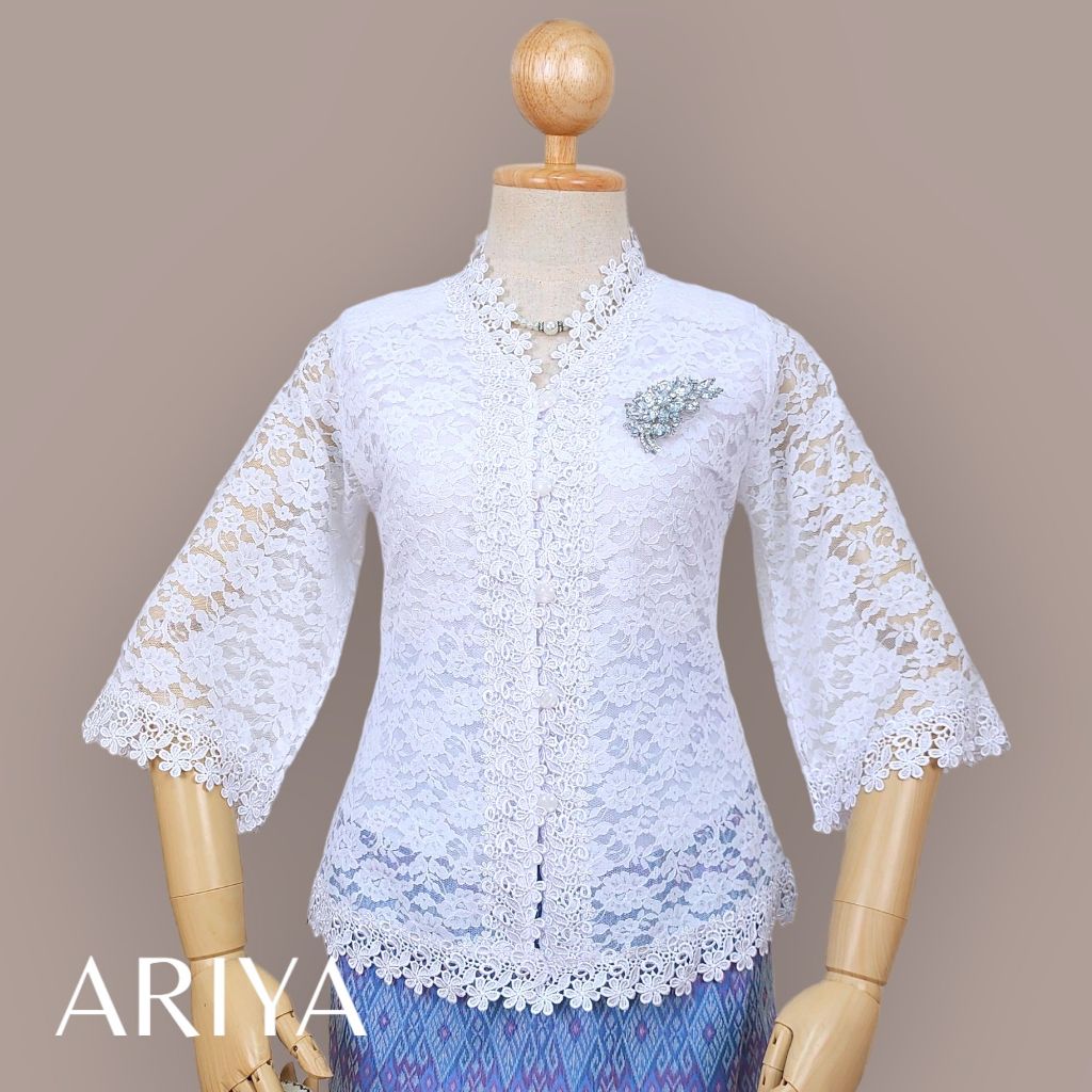 เสื้อลูกไม้ออกงานทรงคอปีนแขนปล่อย