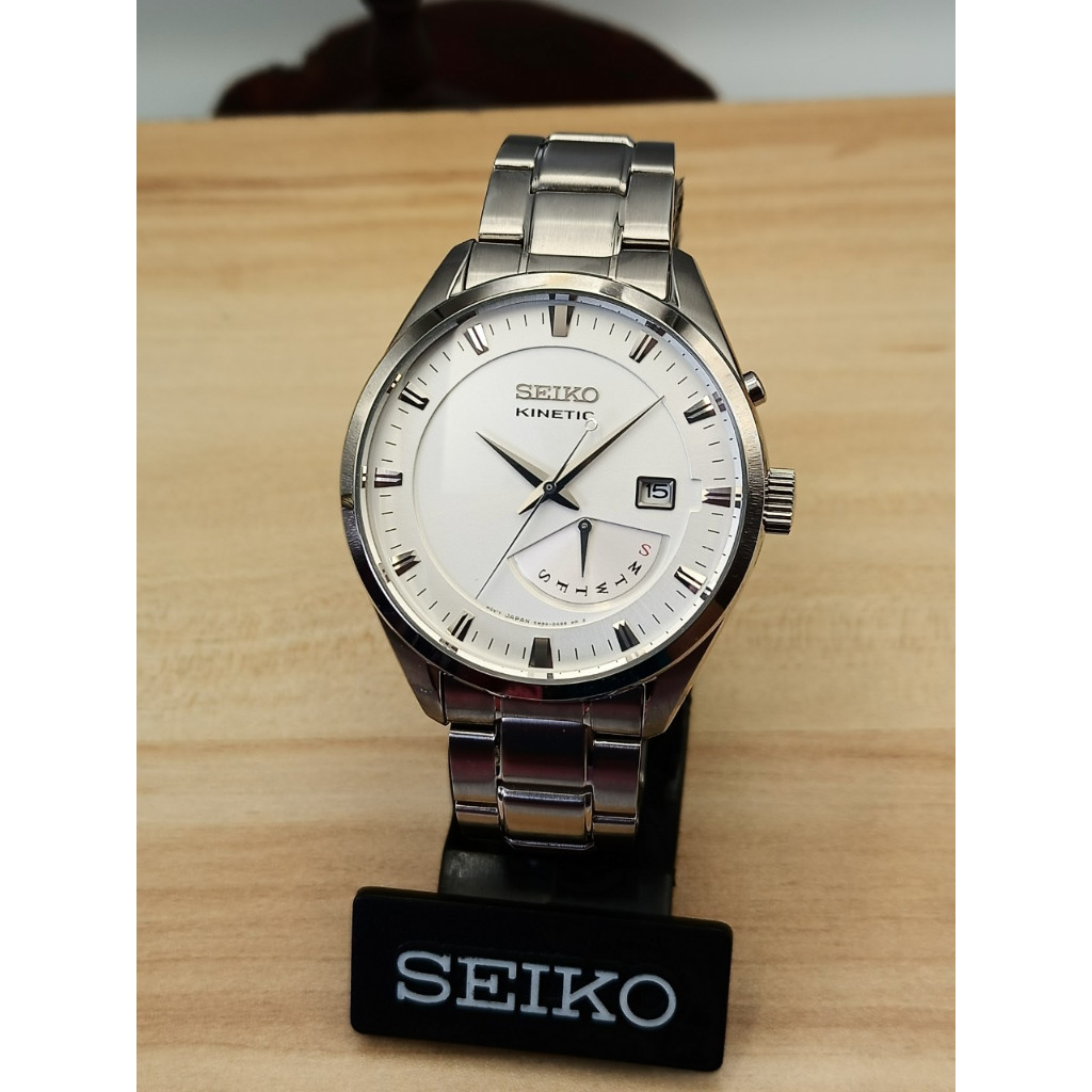นาฬิกาผู้ชาย Seiko Kinetic รุ่น SRN043P1  สแตนเลส แสดงสัปดาห์ -วันที่ และ สำรองพลังงานได้ 6 เดือน การันตีของแท้100 %