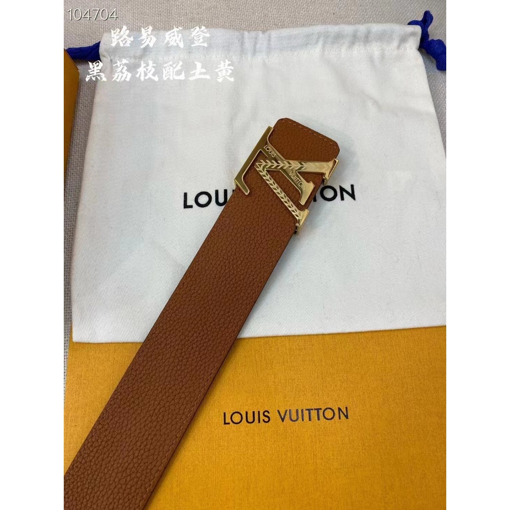 LV men's belt: 4.0 width, integrated casting hardware, original leather material.
