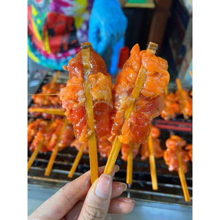 ไก่ย่างแดงไม้หนีบ ไม้เสียบ แพ็ค 52ไม้ (ใหญ่/เล็ก) 🐔 สูตรต้นตำรับโบราณ ฉ่ำทุกไม้ ไก่ย่างแดง ไก่แดง เหมาค่าส่ง ฟรีกล่องโฟม