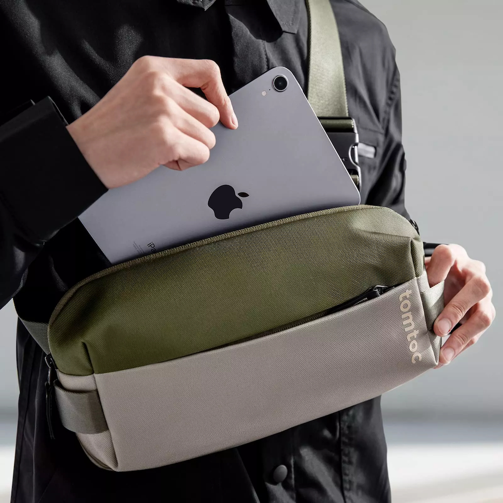 🇹🇭TOMTOC URBAN SLING BAG WITH 8-INCH MINIMALIST EDC DESIGN กระเป๋าสะพายข้าง ดีไซน์แนวสตรีท น้ำหนักเบา ทนทาน หยิบง่าย