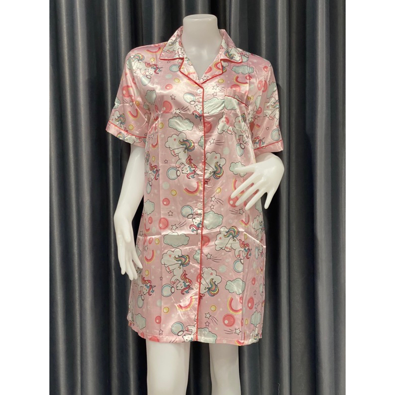 ชุดนอนผ้าซาติน Free size กระโปรง แขนสั้น ลายน่ารัก – โปรปัง