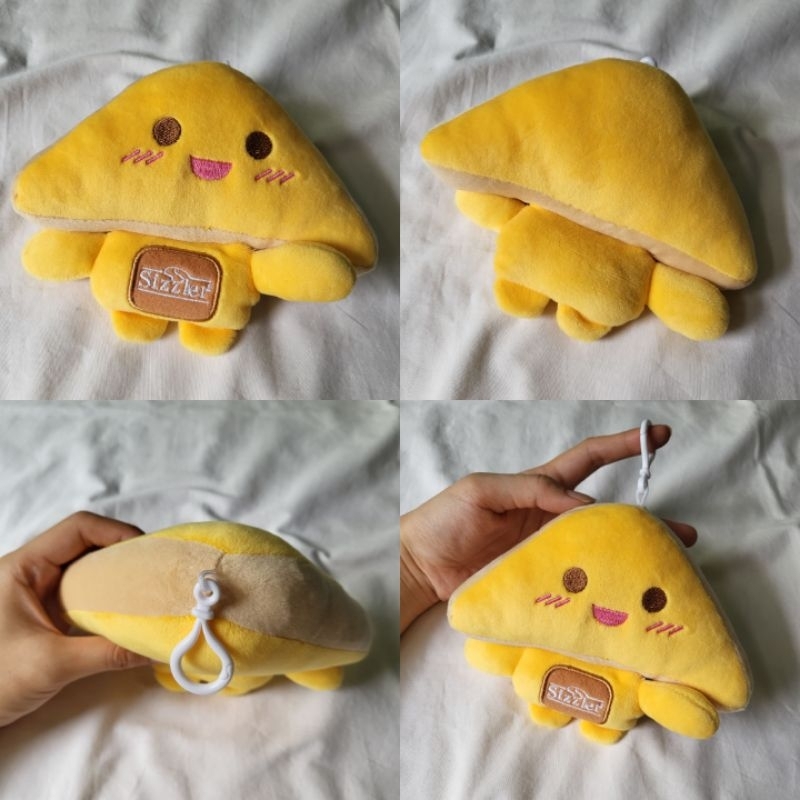 Sizzler ชีสโทสต์ หมอนชีส Cheese toast Key chain หมอนอิง หมอนรองคอ ผ้าห่ม พวงกุญแจ MK Pizza Company