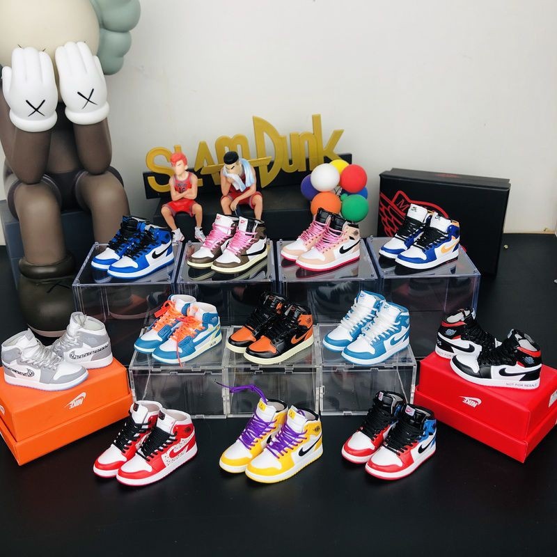 Rareเลือกได้ โมเดลรองเท้าSneakers1/6(กล่องเล็ก) 12คู่มีราคาส่ง พร้อมส่งจากไทย