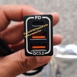 Type C + 2 USB QC3.0 fast charge ไฟสีน้ำเงิน ปลั๊กตรงรุ่น