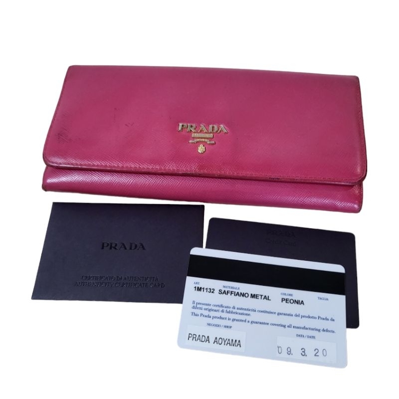 กระเป๋าตังค์ใบยาวมือสอง Prada สีชมพู Saffiano Metal สี Peonia ของแท้