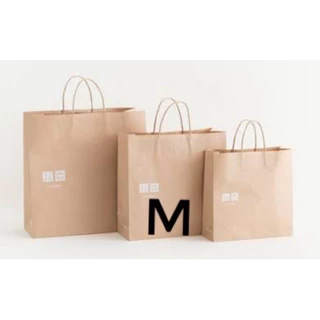 ถุงกระดาษUniqlo ของใหม่ไม่ผ่านการใช้งาน แท้จากช้อป(แพคใส่กล่องถุงไม่ยับ)