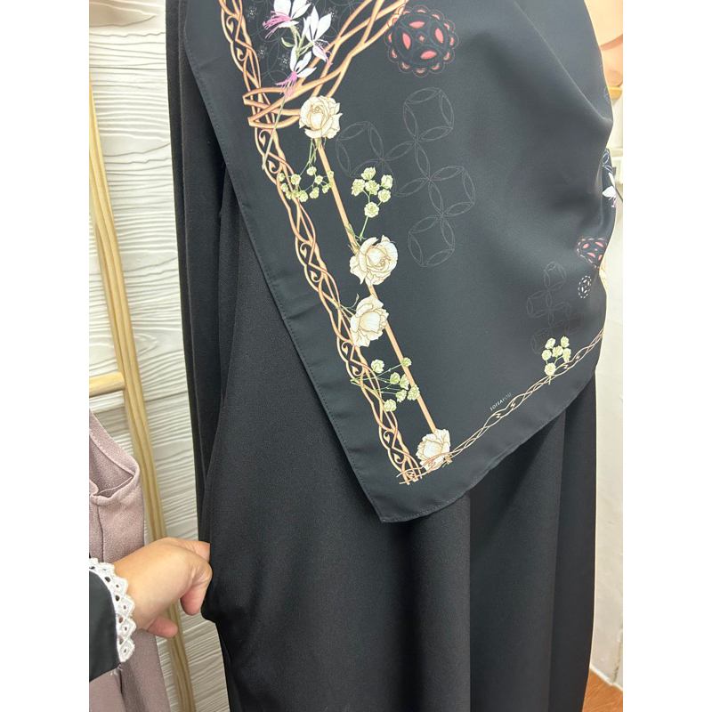 เดรสแขนกุดทรงเอ ใส่เป็นเอี๊ยมได้ Dress by Hijab Galeria