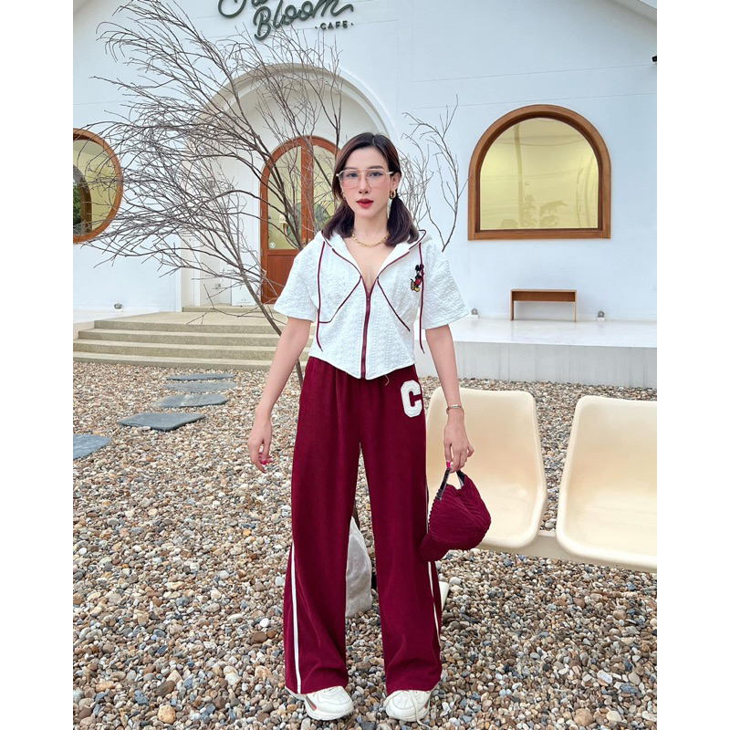 ส่งต่องานร้าน Jidapa style, keep me around มือ 1 ทุกชุดค่ะ พร้อมส่งทุกชุดค่ะ กดสั่งได้เลย