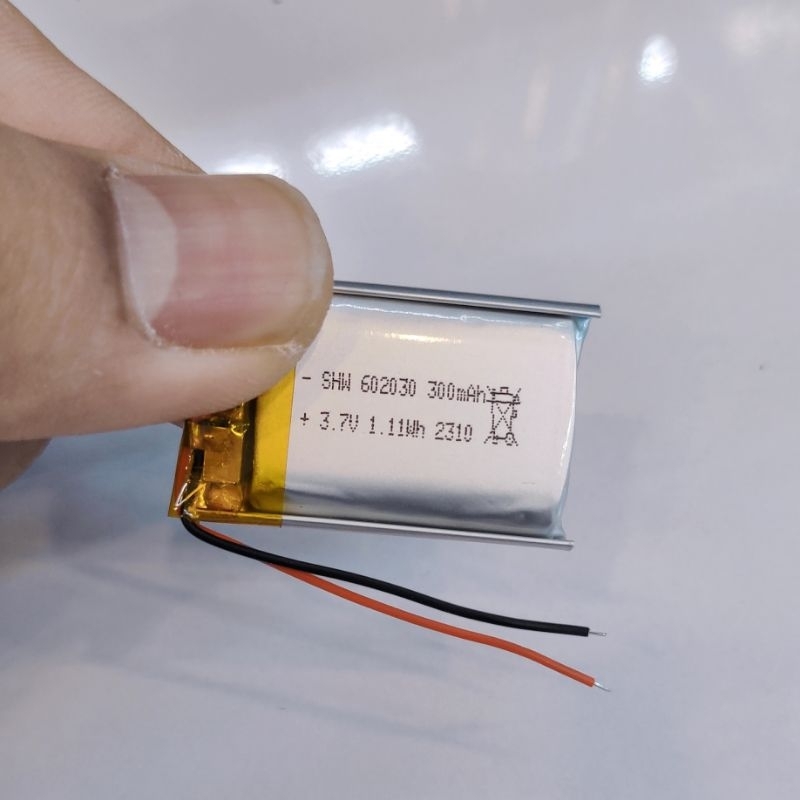 3.7v 300mah  602030 Li-Po li ionแบตเตอรี่เซลล์สำหรับMp3 MP4  กล้องติดรถยนต์