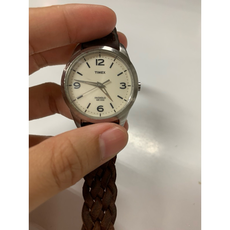 นาฬิกาTimex Indiglo รุ่นมีไฟ หน้าปัดขนาด 3.4 cm รวมเม็ดมะยม สายหนัง ถักเปีย