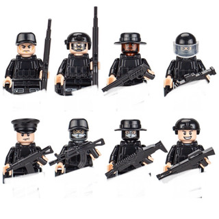 โมเดลทหารชุด8ตัวพร้อมอาวุธ