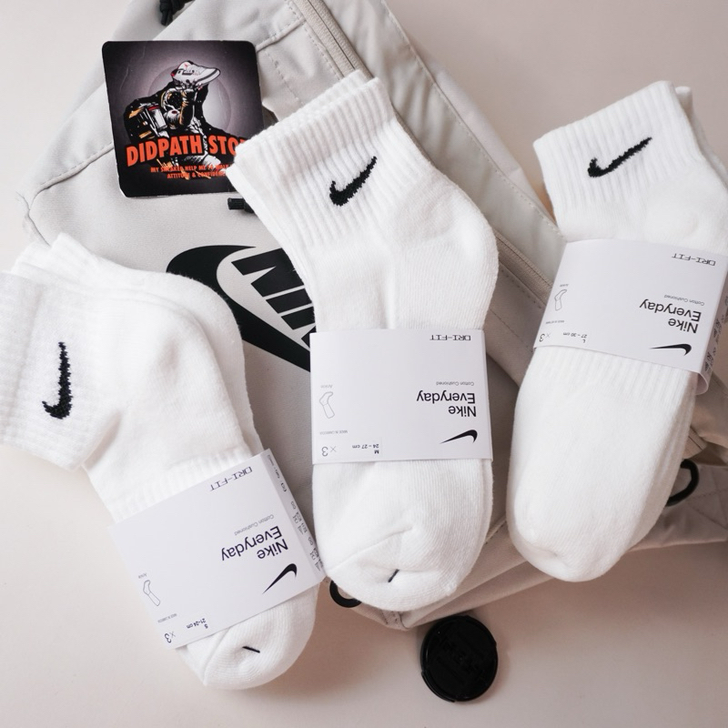 (พร้อมส่ง) ของแท้ 100% ✅ ถุงเท้า NIKE EVERYDAY CUSIONED / PERFORMANCE สีขาว 1คู่ / 1แพ็ค (3 คู่)