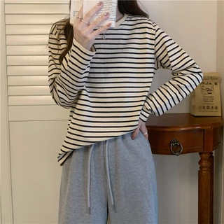 NINGFASHION เสื้อยืดเเขนยาวผู้หญิงลายริ้ว รุ่น W6893