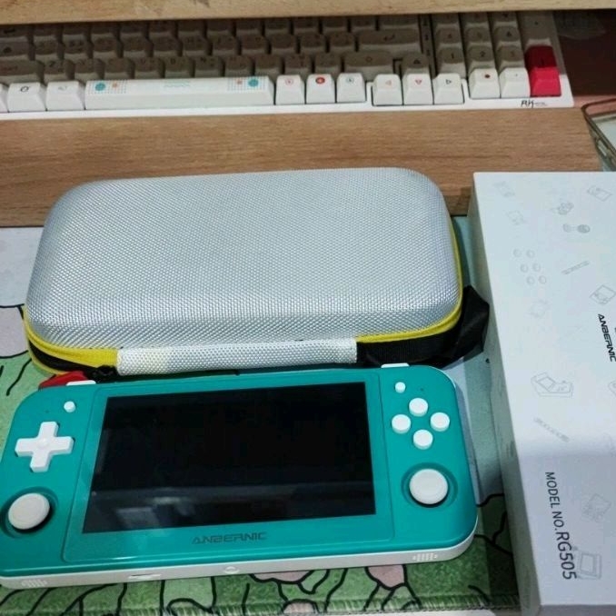 Anbernic RG505 มือสอง แถมประเป๋าแข็ง