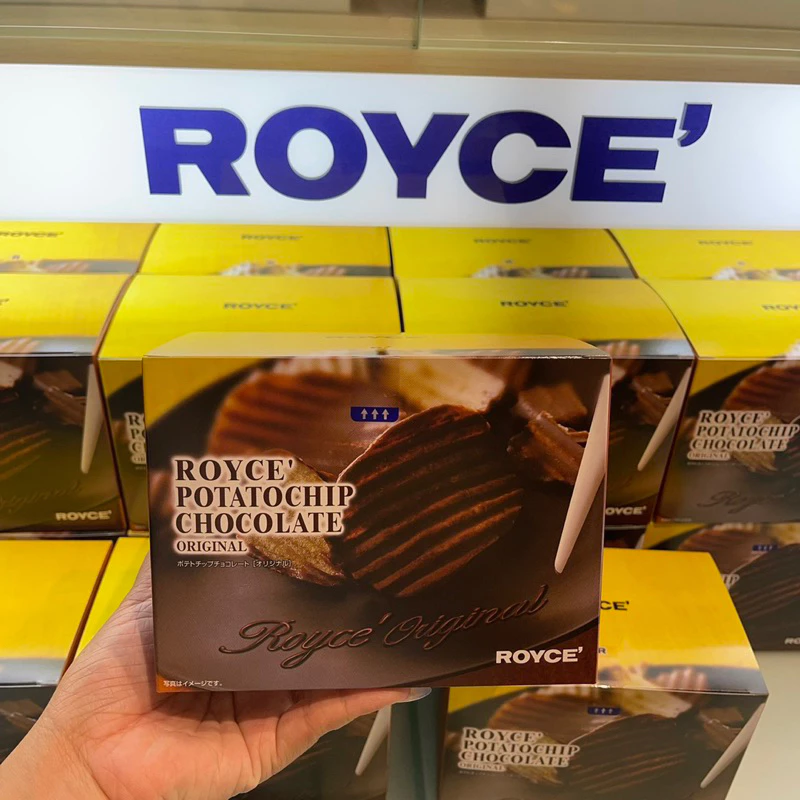 ‼️ของใหม่จากญี่ปุ่น‼️Royce Potatochip Chocolate มันฝรั่งทอดเคลือบช็อกโกแลต ผสมผสานความกลมกล่อม หอมหวานของช็อกโกแลต