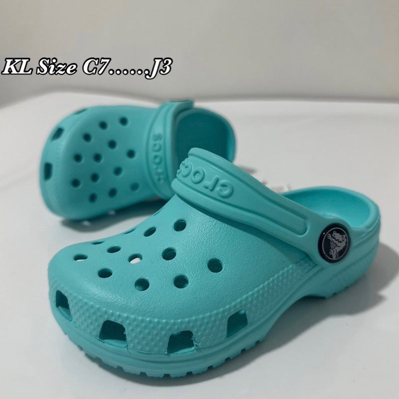 รองเท้าแตะสวมของเด็ก CS รุ่นใหม่ เบามาก นิ่ม ใส่สบาย มีพร้อมส่ง