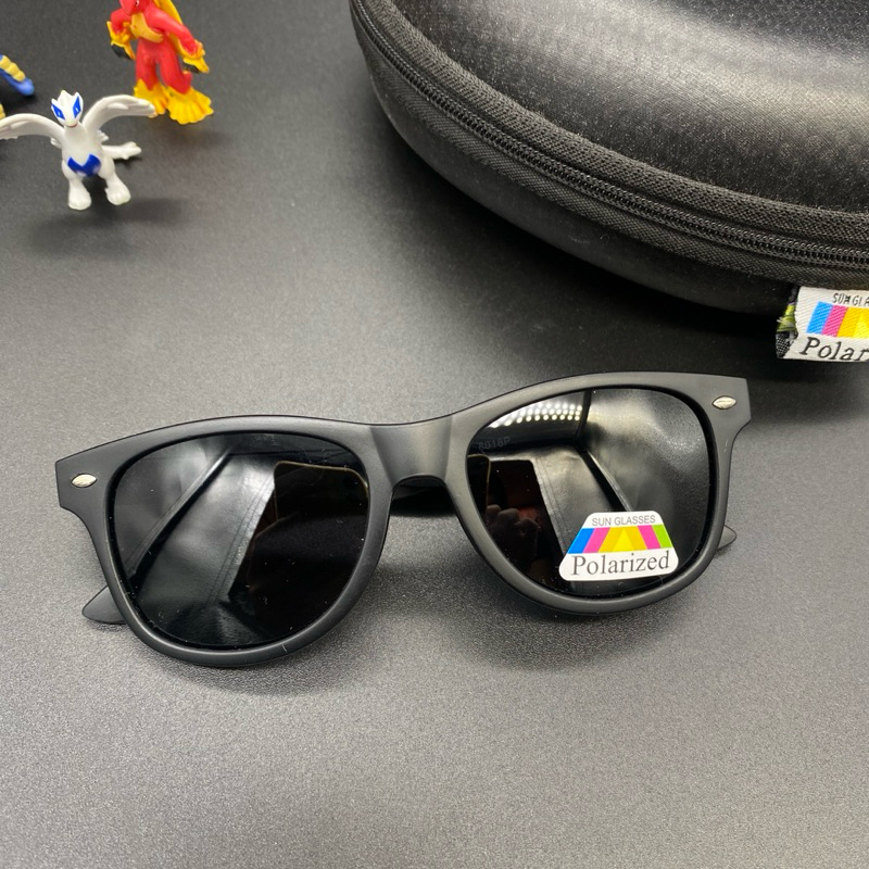 แว่นตากันแดดเด็ก รุ่น Polarize พร้อมกล่องเก็บแว่นตา