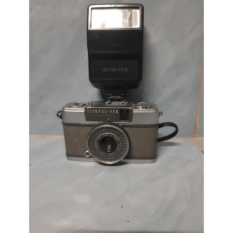 ขายกล้องOlympus-pen เก่า