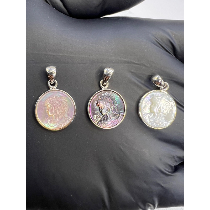 🌟Vintage Cameo Pendant (Natural MOP)🌟จี้สร้อยคอเงินแท้ คามิโอ จากเปลือกหอยมุก ลายวินเทจ กลม Size 14.2x23mm