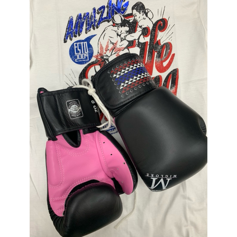 นวมTwins Special 8oz.