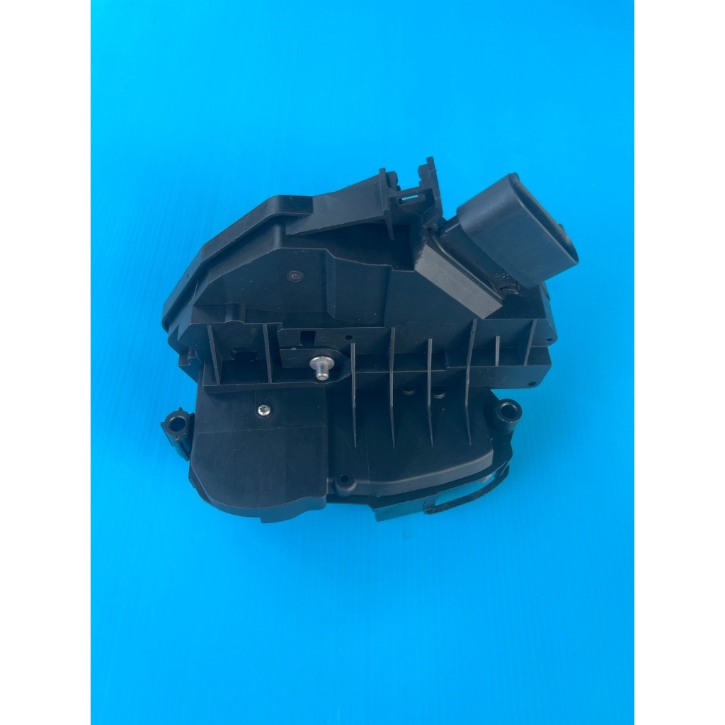 กลอนประตูไฟฟ้า หน้าRH(5เขี้ยว) แท้ยี่ห้อFORDรุ่น เรนเจอร์’2012  T6 MAZDAรุ่นBT50 PRO2.2