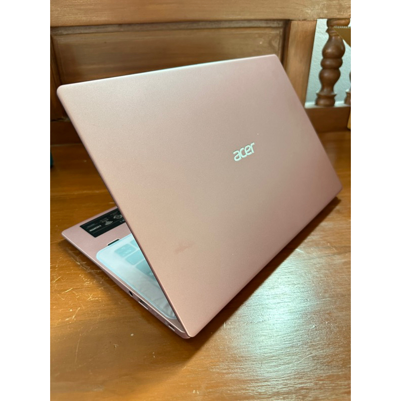 Notebook acer รุ่น swift3 สีชมพู (มือสอง)