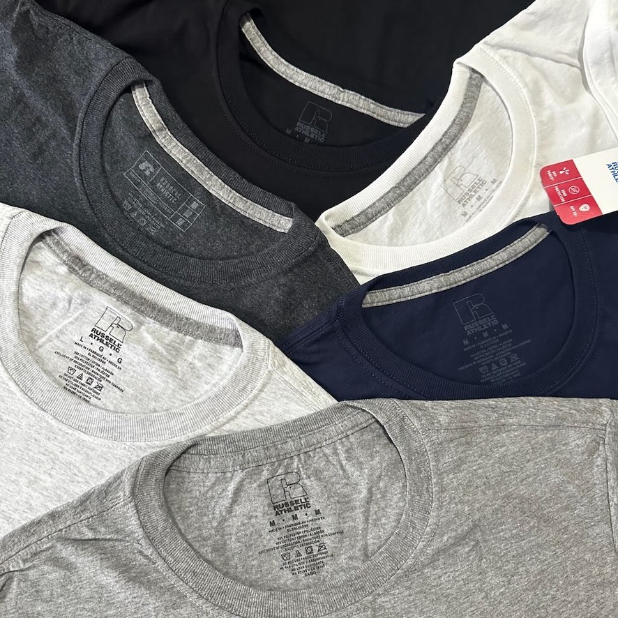 Russell Athletic Pocket 4.7 oz เสื้อยืดคอกลมกระเป๋าหน้า ผ้าผสม ไม่มีตะเข็บข้าง / Imported