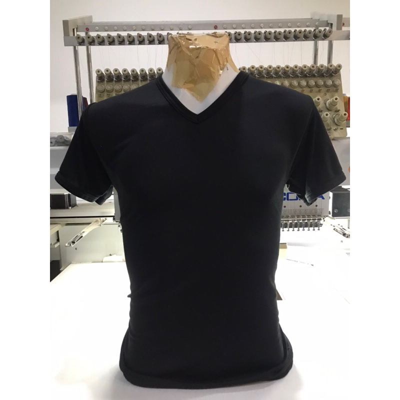 เสื้อรองในทหาร คอวี ดำ ผ้าปีกาแดง cotton