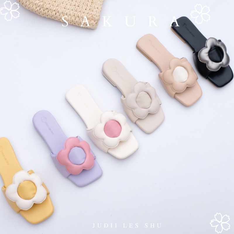 New arrival รุ่น Sakura รองเท้าแตะเข็มขัดดอกไม้ พื้นเสริมคุชั่นนุ่มพิเศษ JUDII LES SHU