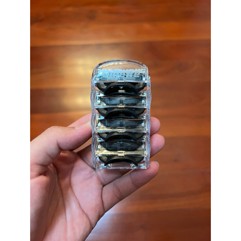 [แท้💯] ใบมีดโกนหนวด Gillette Fusion (4ชิ้น) ของใหม่!!