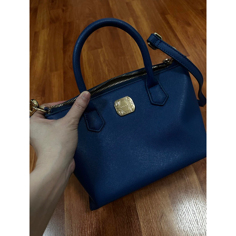 กระเป๋าสะพายtrend🌸🌸🌸