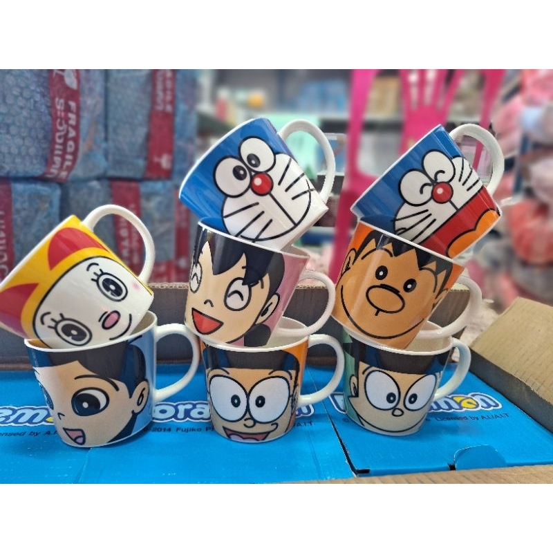 แก้วกาแฟโดเรม่อนและผองเพื่อน
