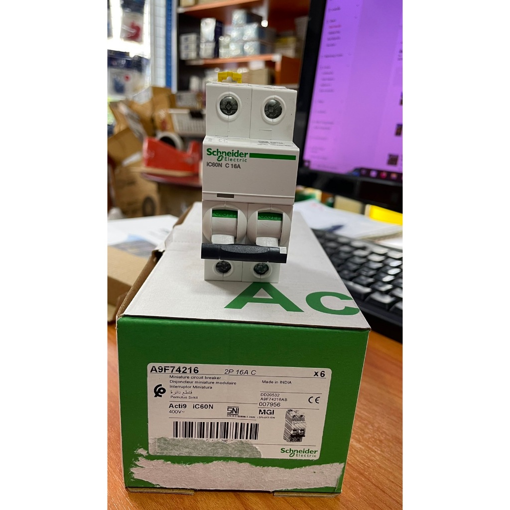 MINIATURE CIRCUIT BREAKER IC60N 2P 16A C A9F74216 "SCHNEIDER"***ราคาต่อ1ชิ้น***สามารถออกใบกำกับภาษีย